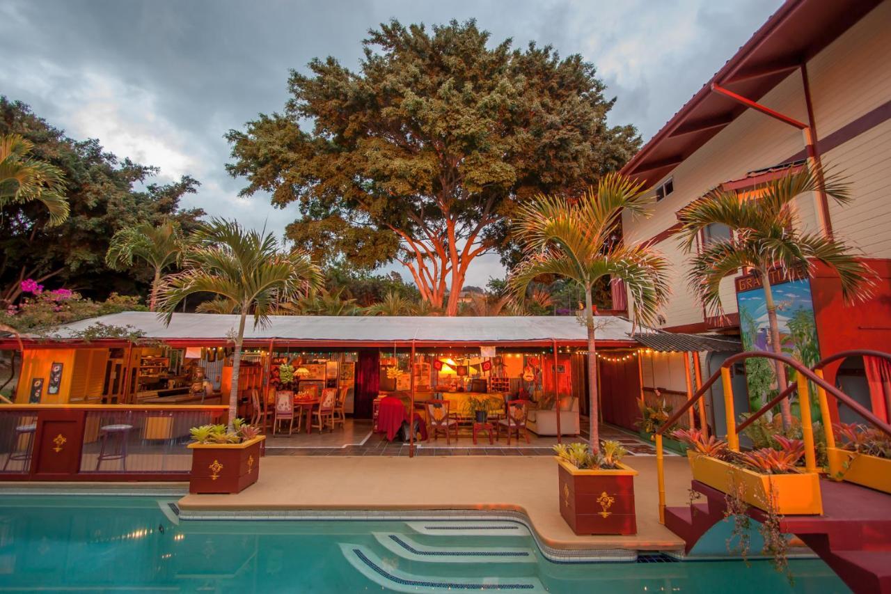 Banyan Tree Sanctuary Guest House Kalaoa Exterior photo