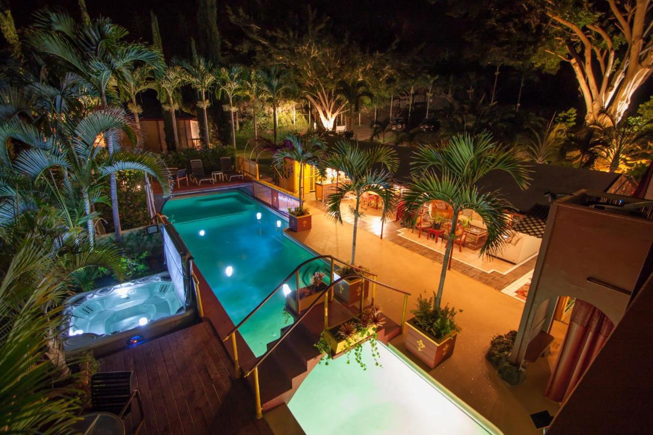 Banyan Tree Sanctuary Guest House Kalaoa Exterior photo